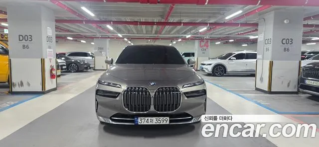 BMW 7 Series G70 — Фото автомобиля 3
