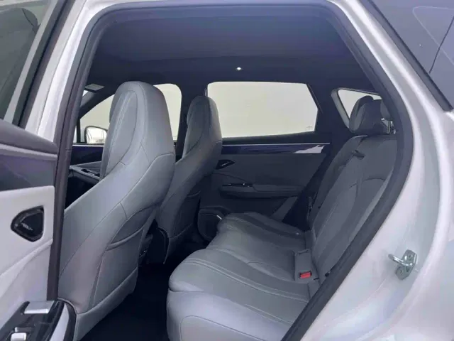 Geely Galaxy L7 — Фото автомобиля 9