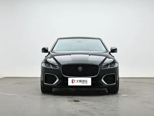Jaguar XFL — Фото автомобиля 2