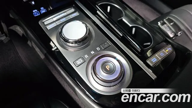Genesis G80 Бензин 3.5 турбо AWD — Фото автомобиля 8