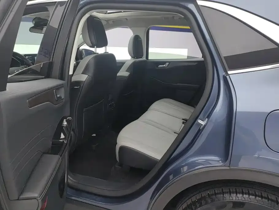Ford Ford Escape 2020 EcoBoost 245 2WD Premium Edition — Фото автомобиля 11