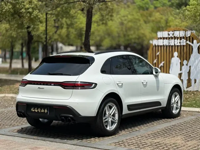 Porsche Macan — Фото автомобиля 21