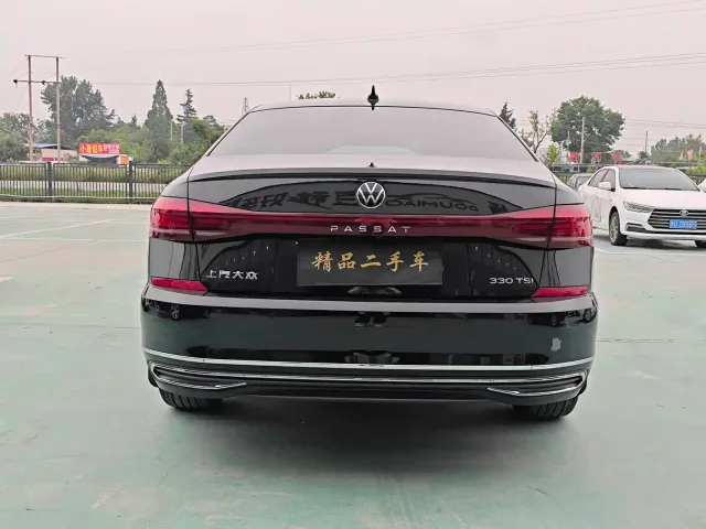 Volkswagen Passat — Фото автомобиля 18