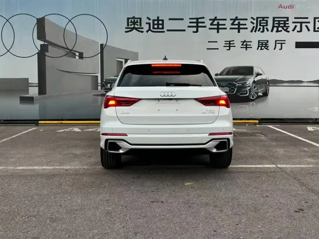 Audi Q3 — Фото автомобиля 4