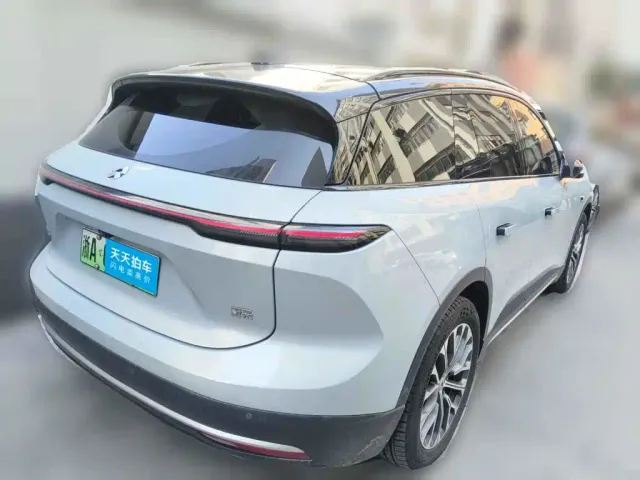 Nio ES6 — Фото автомобиля 5