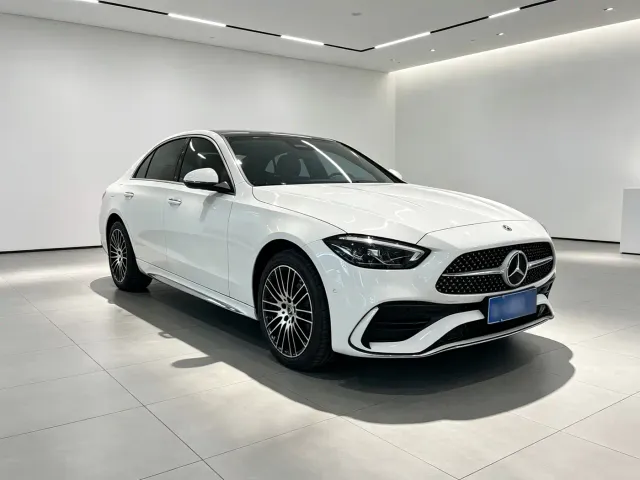 Mercedes-Benz C-Class — Фото автомобиля 3