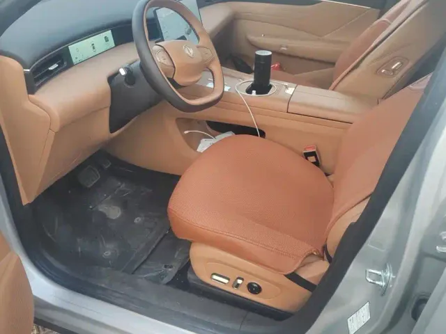 Dongfeng Aeolus L8 — Фото автомобиля 9