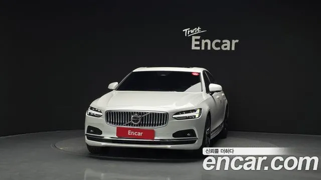Volvo S90 — Фото автомобиля 3