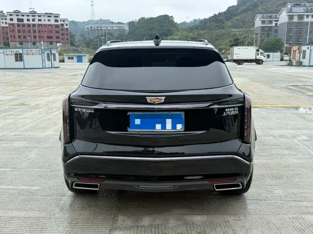 Cadillac XT5 — Фото автомобиля 8