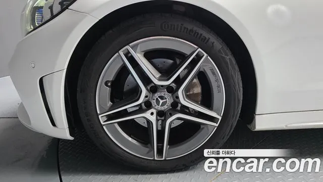 Mercedes-Benz C-Class — Фото автомобиля 5