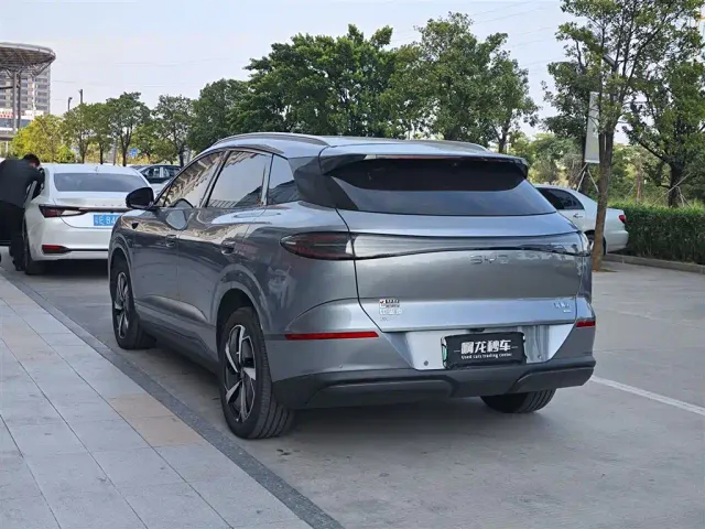 BYD Sealion 06 — Фото автомобиля 7