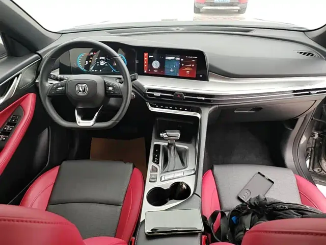 Changan CS35 Plus — Фото автомобиля 9