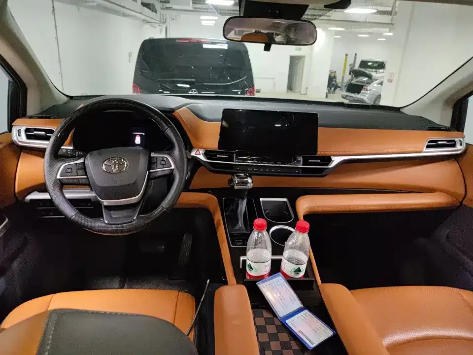 Toyota Toyota Sienna 2024 2.5L Hybrid Comfort Edition — Фото автомобиля 6