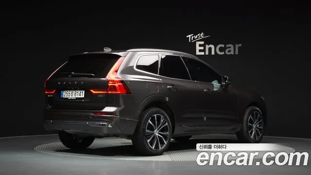 Вольво XC60 — Фото автомобиля 2