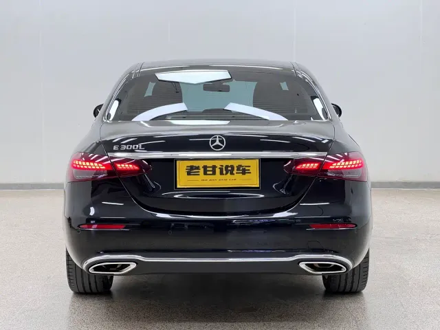 Mercedes-Benz E-Class — Фото автомобиля 7