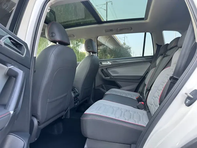 Volkswagen Tiguan L — Фото автомобиля 9