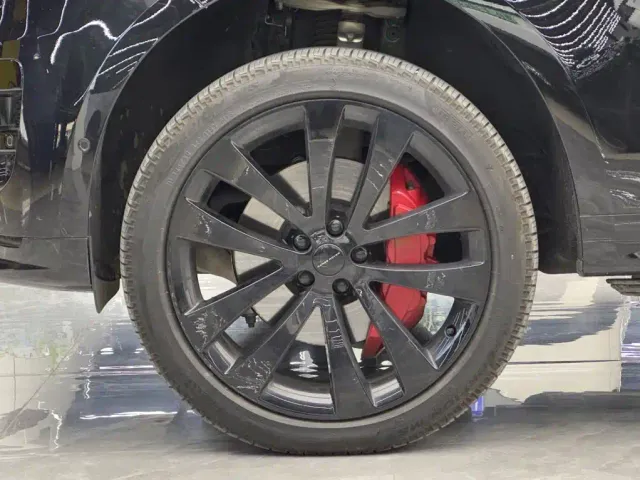 Land Rover Range Rover Sport — Фото автомобиля 4