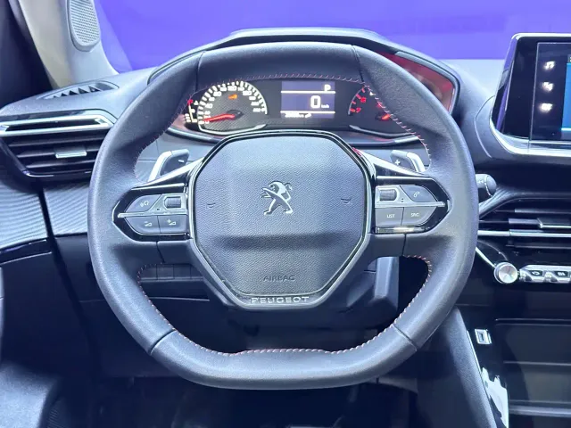 Peugeot 2008 — Фото автомобиля 10