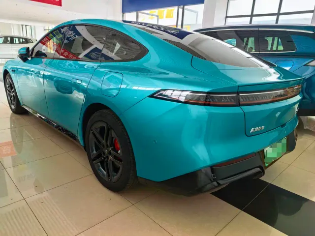 Dongfeng eπ 007 — Фото автомобиля 16