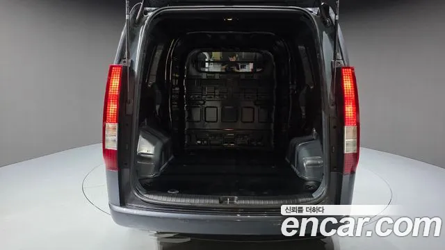 Hyundai Staria Staria Карго 5 мест — Фото автомобиля 8