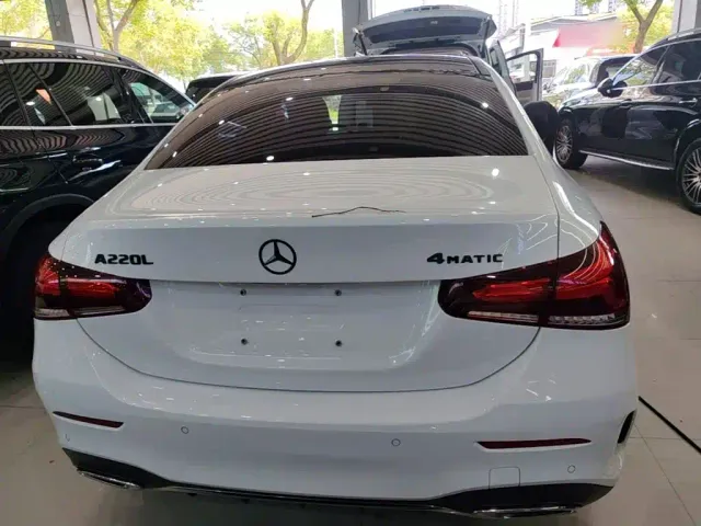 Mercedes-Benz A-Class — Фото автомобиля 5
