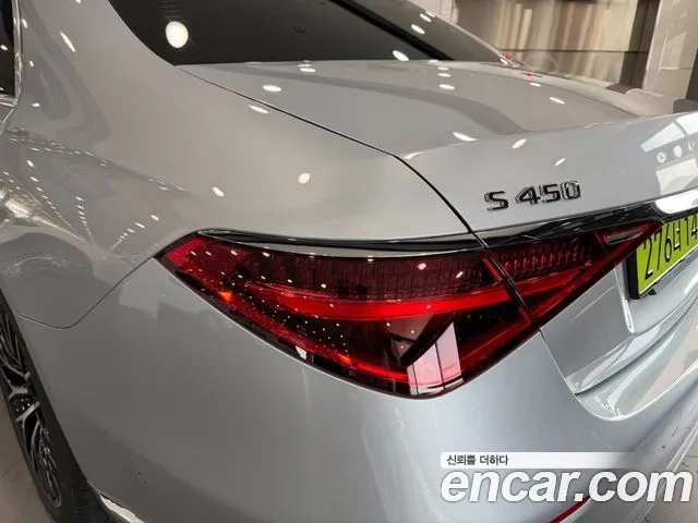 Mercedes-Benz S-Class — Фото автомобиля 13
