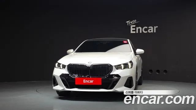 BMW 5-Series 5 серия (G60) 530i xDrive M Sport Pro Special Edition — Фото автомобиля 3