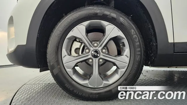 Kia Seltos — Фото автомобиля 5