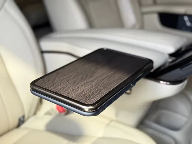 Toyota Alphard — Фото автомобиля 15