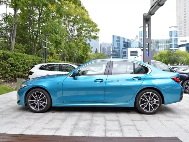 BMW 3 Series — Фото автомобиля 2
