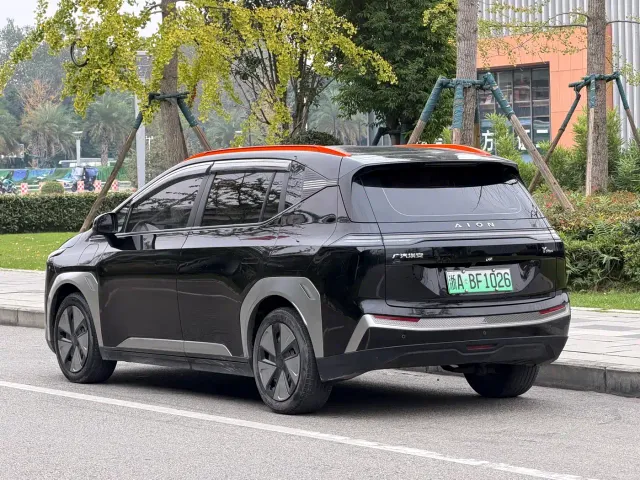 GAC Aion Y — Фото автомобиля 14