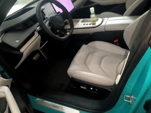 Xiaomi SU7 — Фото автомобиля 14