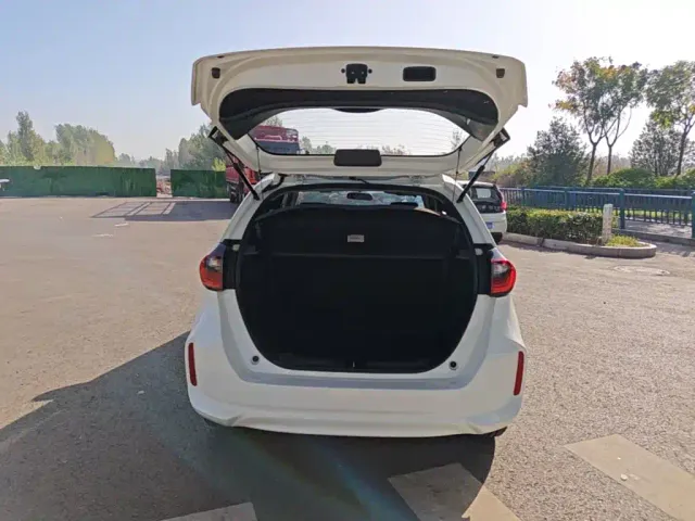 Honda Fit — Фото автомобиля 18