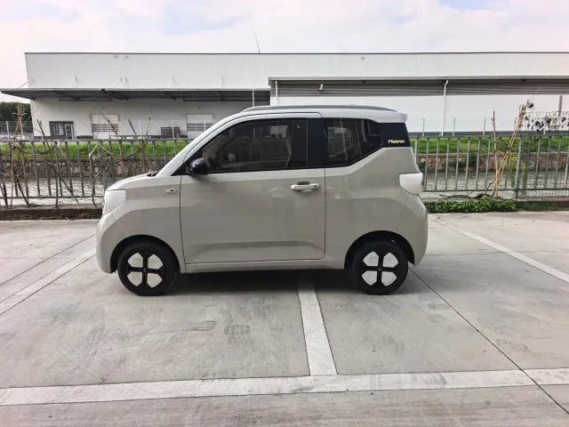 Wuling Bingo — Фото автомобиля 10