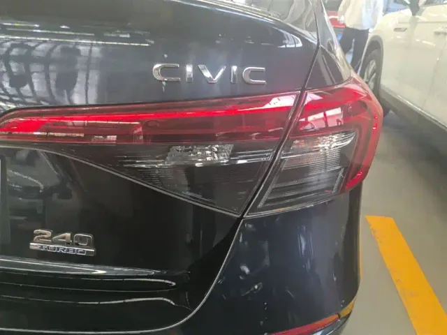 Honda Civic — Фото автомобиля 7