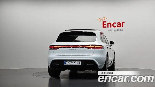 Porsche Macan — Фото автомобиля 3