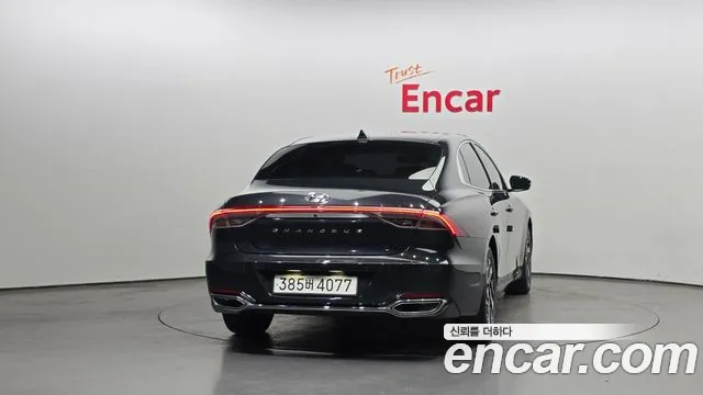 Hyundai Grandeur Premium — Фото автомобиля 4