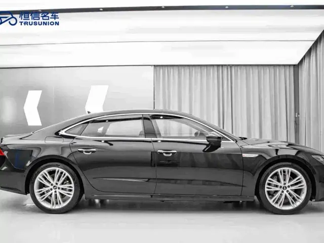 Audi A7L — Фото автомобиля 4