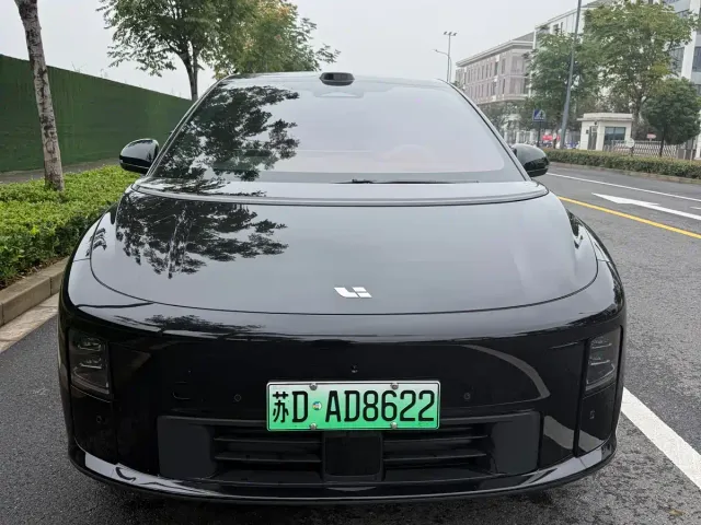 Li Auto i6 — Фото автомобиля 2