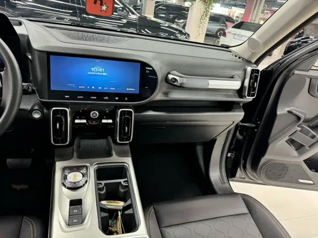 Haval Big Dog — Фото автомобиля 10
