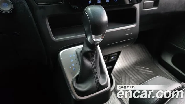 Hyundai Staria — Фото автомобиля 12