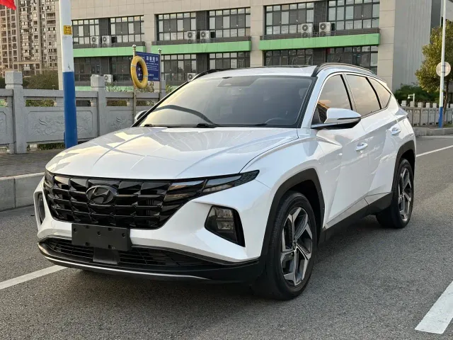 Фотография автомобиля — Hyundai Tucson