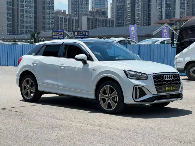 Audi Q2L — Фото автомобиля 3