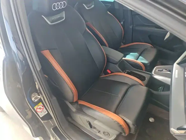 Audi Q4 e-tron — Фото автомобиля 24