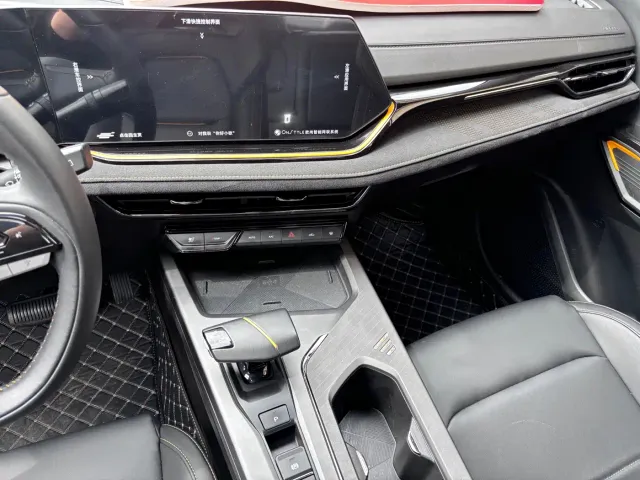 Changan X5 Plus — Фото автомобиля 8