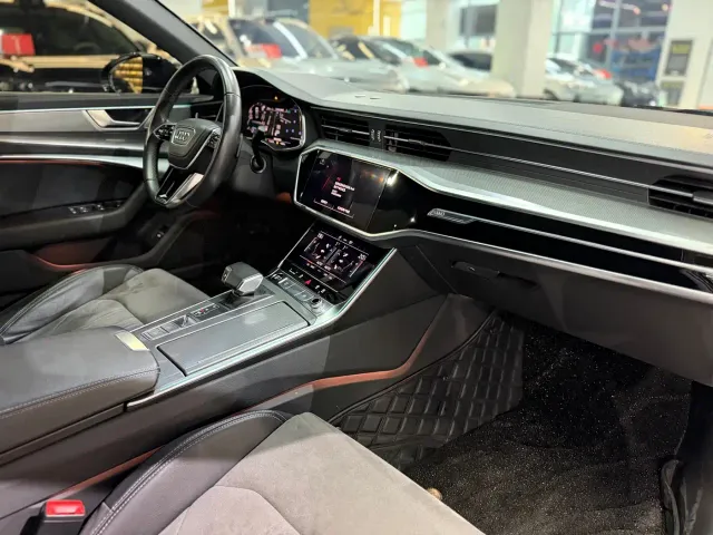 Audi A6L — Фото автомобиля 11