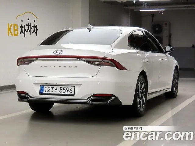 Hyundai Grandeur (New) Hybrid — Фото автомобиля 4