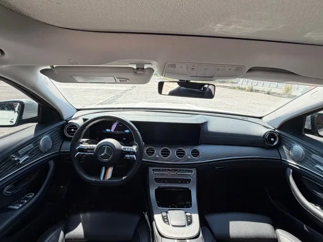Mercedes-Benz E-Class — Фото автомобиля 9