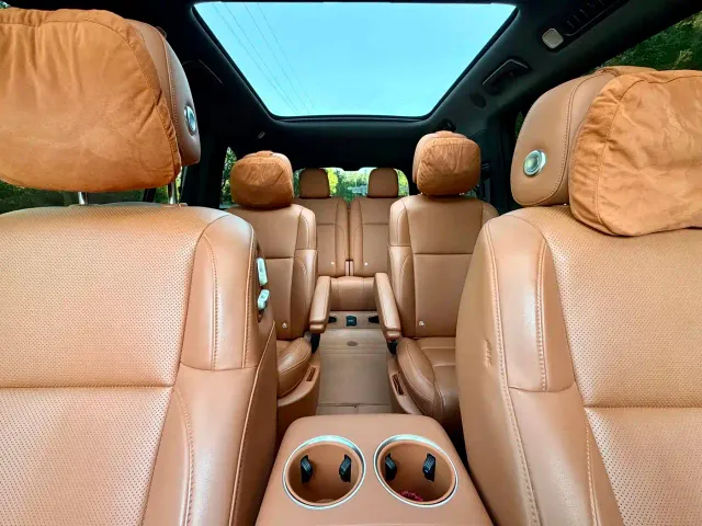 Li Auto L9 — Фото автомобиля 14