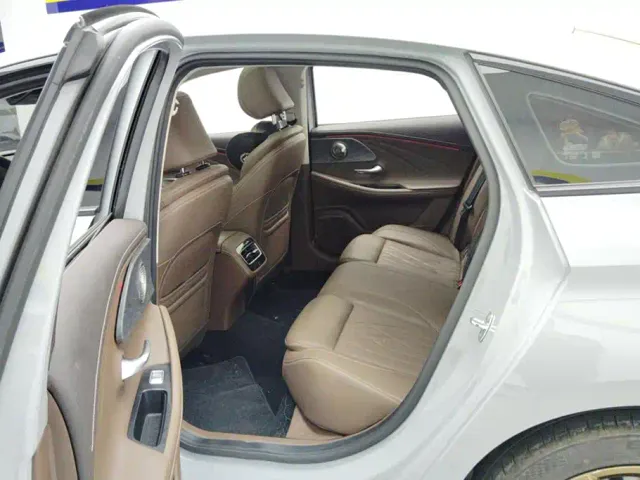 Chery Arrizo 8 — Фото автомобиля 11